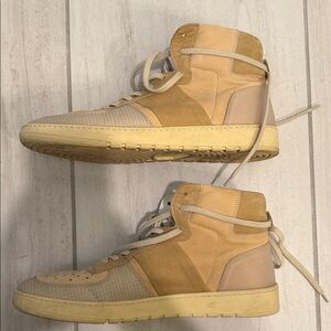 Stylish Beige High-Top Men's Sneakers